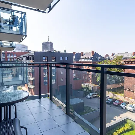 Modern, Two Bedroom, Shipyard View By Grand Апартаменты