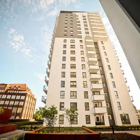 Modern, Two Bedroom, Shipyard View By Grand Апартаменты *